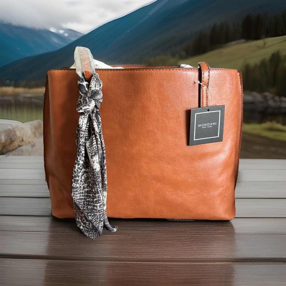 Mondani NY Harper Vegan Leather Tote Shoulder Bag Brown‎ Scoop Shopper Zip NWT